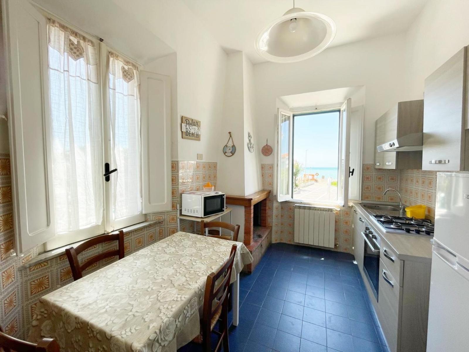Villino Mirella A Marina Di Cecina By Zoom In Earth Apartment ภายนอก รูปภาพ